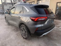 **CARS TRUCKS SUV 4X4 VAN AWD EDMONTON FINANCING AVAILABLE EASY FINANCING ** 2023 FORD ESCAPE PHEV P... (image 5)