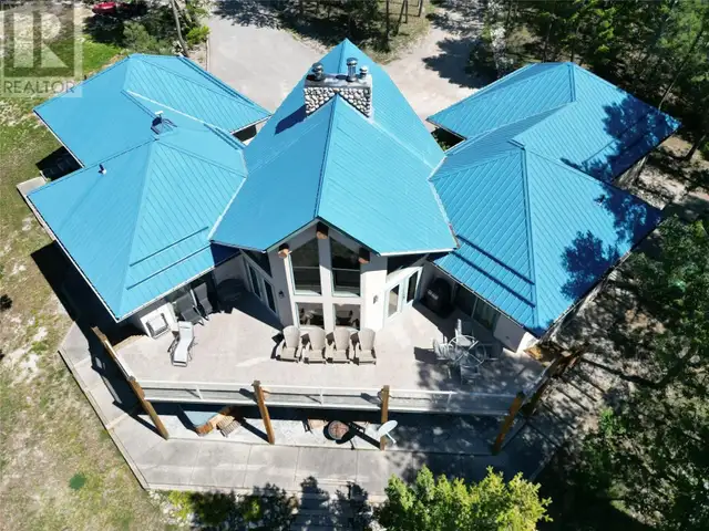 8161 93/95 Highway Radium Hot Springs, British Columbia dans Maisons à vendre dans Cranbrook - Image 41