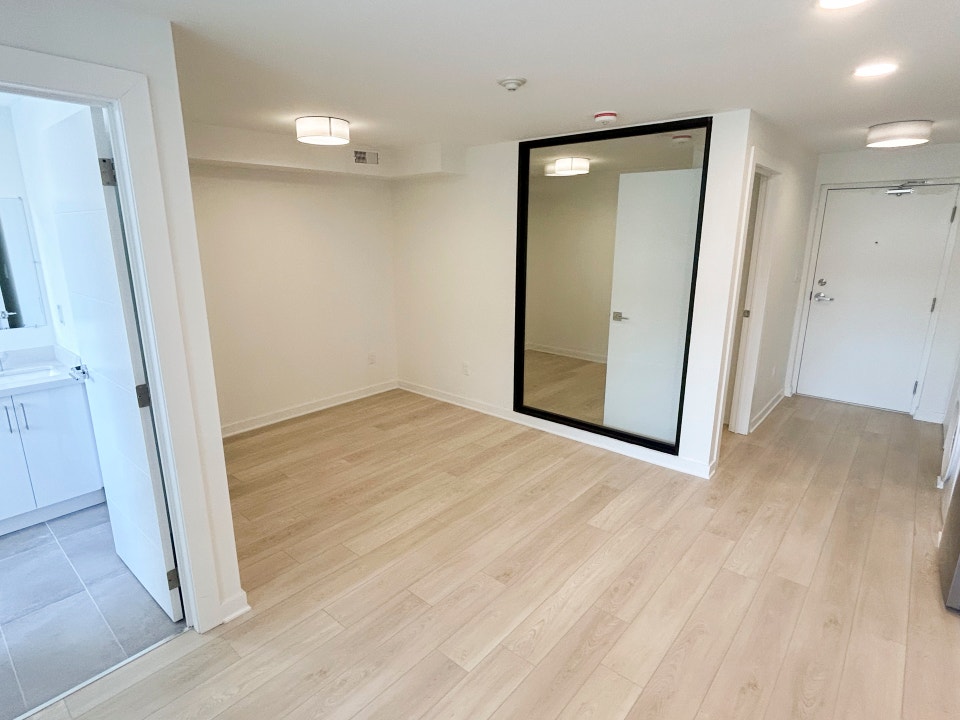 Apartment for Rent at 920 Inverhouse, Mississauga Apartments 3