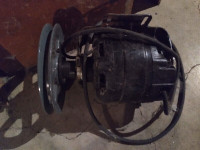 GE AC MOTOR WITH PULLEY ATTACHED AND PLUG