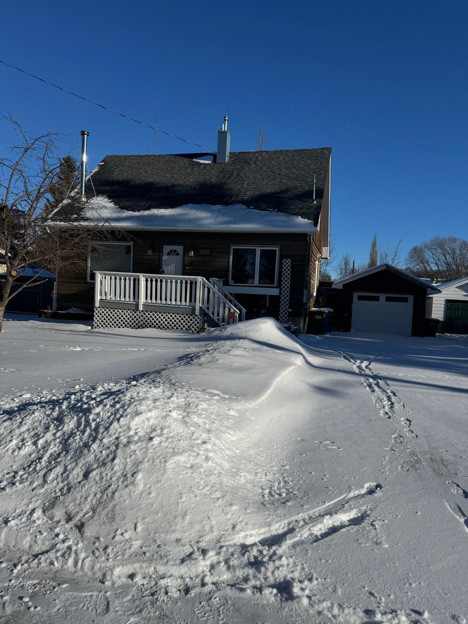 4 Bedroom + Den House with Garage | Long Term Rentals | Red Deer | Free ...