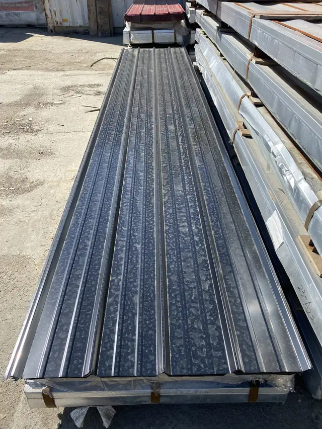 NEW 29 GA WHITE STEEL SIDING SHEET 18 FT 16 FT, 14 FT, 12 FT, 10 in Roofing in Medicine Hat - Image 7