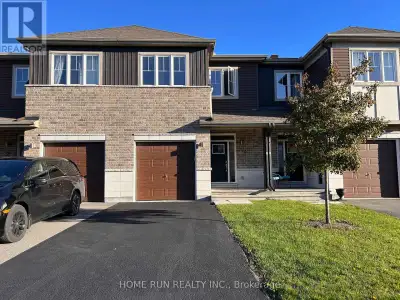 This Cardel Alder model, 3-bedroom+loft, 2.5-bathroom home, offers 2,237 sqft finished living space....
