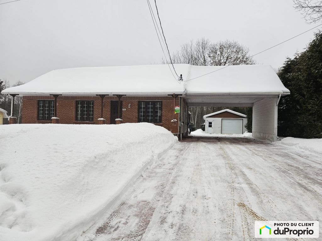 $396,000 - Bungalow in Trois-Rivières (St-Louis-De-France) — photo 1