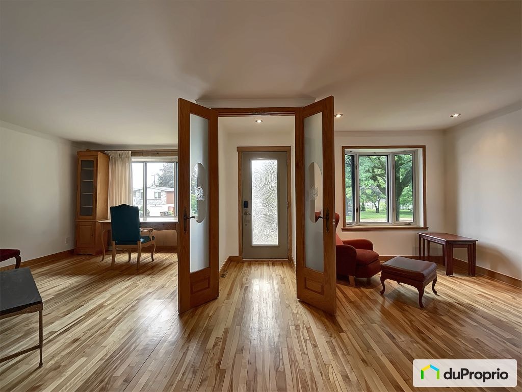 $774,200 - Bungalow for sale in Pont-Viau — photo 3