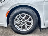 This 2023 Chrysler Pacifica Touring FWD has the V6 3.6L erc - Gas engine with a 9 Speed Automatic tr... (image 5)