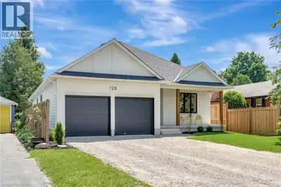 This newly built residence perfectly blends contemporary design, functional living, and luxurious fi...