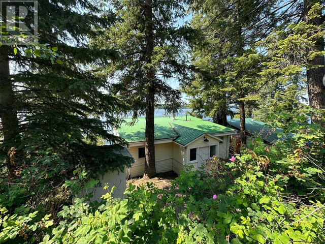 49815 TAPPING ROAD Cluculz Lake, British Columbia in Houses for Sale in Vanderhoof