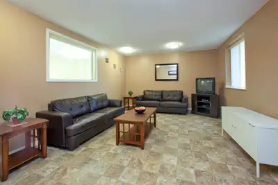 1 Bedroom for Rent in Niagara Falls! Steps to Lundy's Lane!, View more