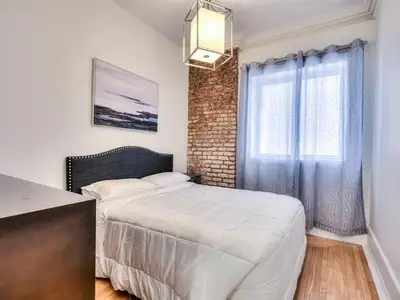 *3660 Avenue Du Musée* $3300 This Beautiful fully furnished 6 1/2 condo in a fully insulated in a re...