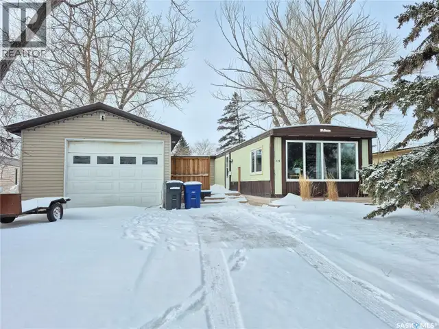129 17th STREET NE Weyburn, Saskatchewan in Houses for Sale in Regina - Image 24