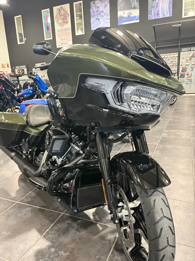 2026 Harley-Davidson Road Glide in Street, Cruisers & Choppers in Sudbury - Image 7