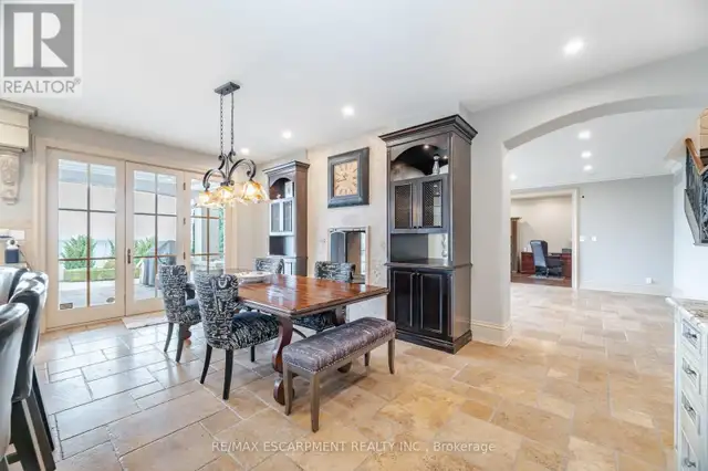 5545 BLEZARD DRIVE Lincoln (Lincoln Lake), Ontario in Houses for Sale in City of Toronto - Image 16