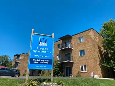One Bedroom - 1302 Huron Street - All Utilities Included