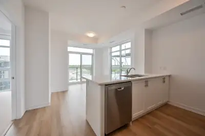️ For Lease: Gorgeous 2-Bedroom Corner Condo with Amazing View