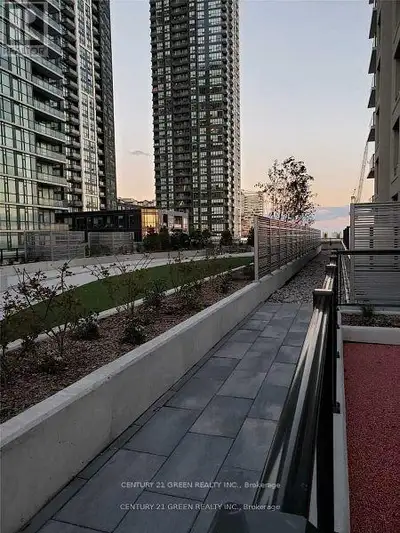 415 - 4055 PARKSIDE VILLAGE DRIVE Mississauga (City Centre), Ont