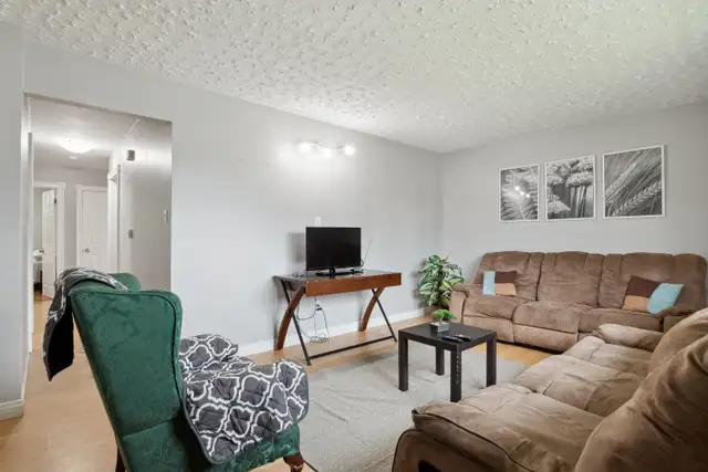 C5 MAIN - 3 BEDROOMS | FULLY FURNISHED ALL UTILITIES INCLUDE in Long Term Rentals in Moncton - Image 5