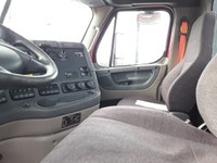 Ryder Stock ID: 242672 Transmission Type/Speed: AUTO 12 Engine: DIESEL DD13'17 GHG 435/1625 Horse Po... (image 8)