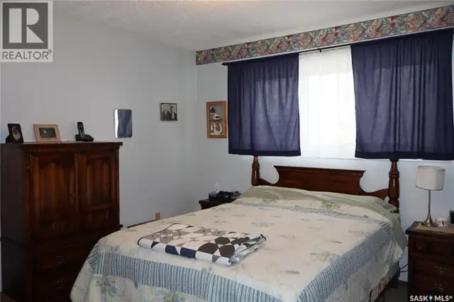 604 5th AVENUE W Assiniboia, Saskatchewan in Houses for Sale in Moose Jaw - Image 13