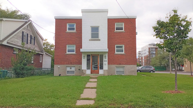 6-308 Helen St - Centrally located 1 bedroom - Available May 1! in Long Term Rentals in Kingston