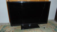 TV Samsung    LN46530   2010 year  50$  (remote not included)