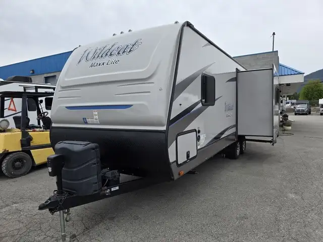 2019 Forest River Wildcat Maxx Lite 245RGX in Travel Trailers & Campers in Penticton - Image 4