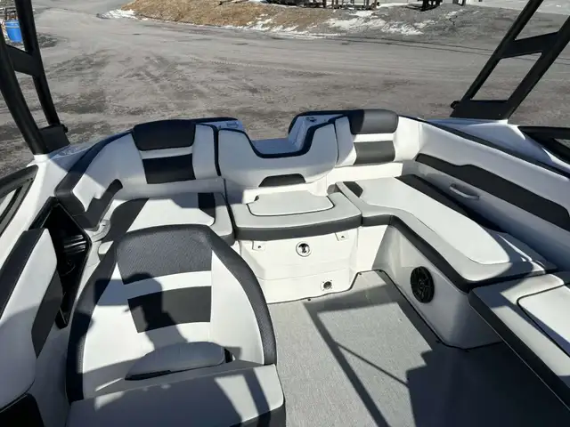 2026 Yamaha AR 195 in Powerboats & Motorboats in Rimouski / Bas-St-Laurent - Image 12