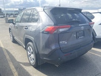 *Vehicle history form conveniently located in vehicle photos. AMVIC LICENSED DEALER ... Engine: Regu... (image 2)