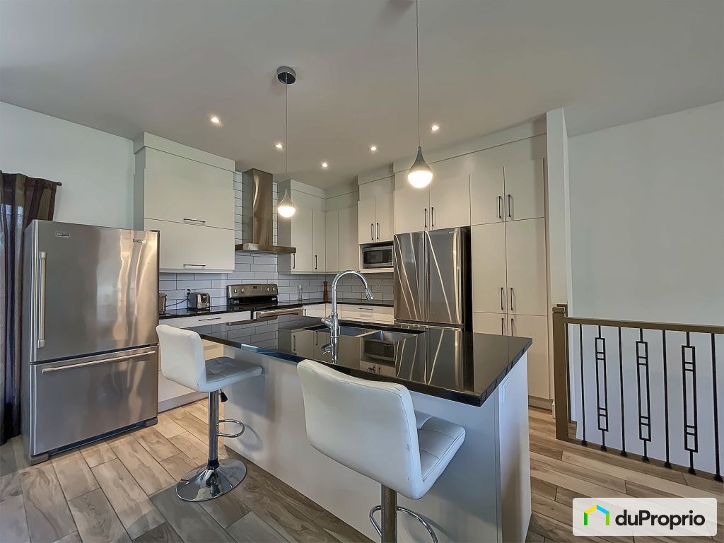 $775,000 - 2 Storey for sale in St-Jean-sur-Richelieu (St-Luc) — photo 2