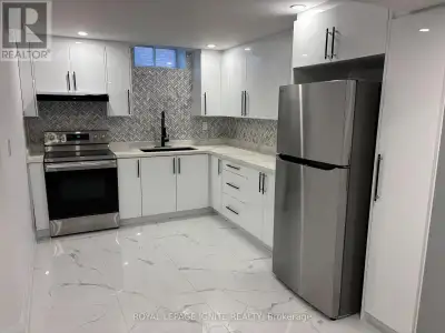 Beautiful & spacious 2-bedroom basement apartment in the highly sought-after River Oaks community of...