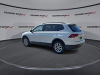 // ACCIDENT FREE!! // This 2019 Volkswagen Tiguan Trendline 4WD | No Accidents is a smart SUV for da... (image 5)