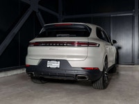 Toit ouvrant, Bluetooth . Engine: Moteur V6 3.0L L/100Km City: 13.8 L/100Km Hwy: 10.2 (image 2)