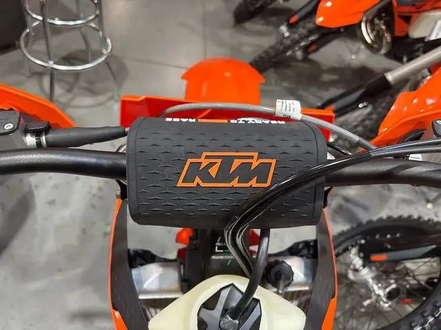 2026 KTM XC 250 in Dirt Bikes & Motocross in Calgary - Image 15