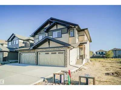 Welcome to the “Belgravia” built by the award-winning builder Pacesetter Homes. This is the perfect...