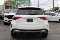 ACCIDENT FREE WELL MAINTAINED Embark on a journey of opulence and innovation with the 2022 Mercedes... (image 5)