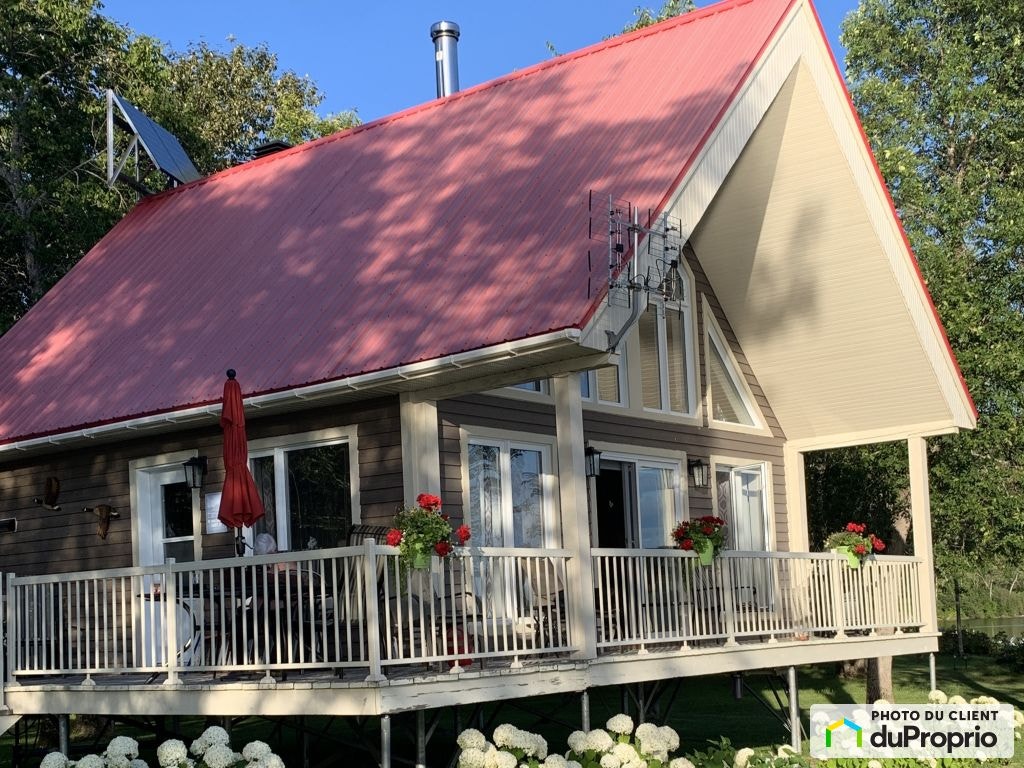 $250,000 - Cottage for sale in Témiscouata-sur-le-Lac — photo 2
