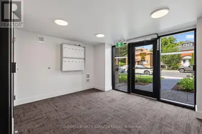 3 Bedroom Apt for rent in Trendy Westboro! Only Steps to Shopping, Restaurants, Transit and More. Br...