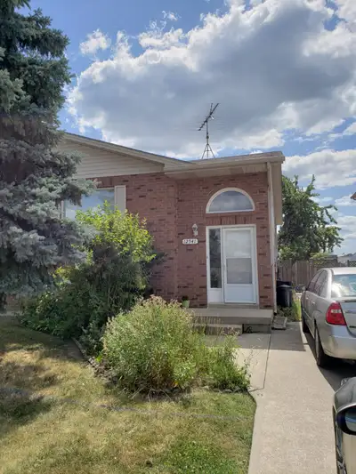1 Bdrm in Beautiful Tecumseh, All Inclusive w/ AC