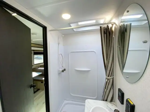 2025 Keystone RV Springdale 310BR in Travel Trailers & Campers in Bedford - Image 22