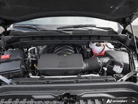 8-cylinder engine for powerful performance - All-wheel drive for superior traction - Leather interio... (image 5)