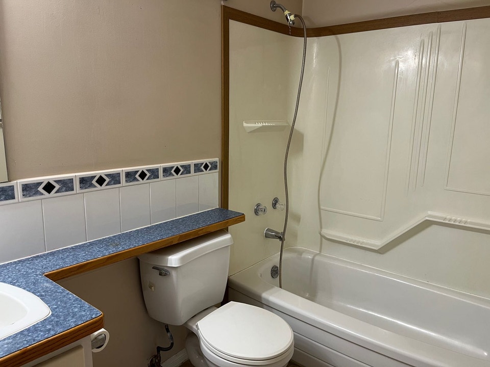 2 Bed 1 Bath Unit in Red Deer, AB 4