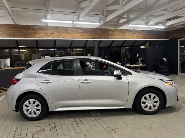 2023 Toyota Corolla Hatchback CVT in Cars & Trucks in Longueuil / South Shore - Image 7