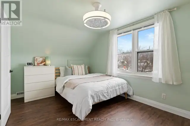 18 FLANDERS AVENUE St. Catharines (Carlton/Bunting), Ontario in Houses for Sale in St. Catharines - Image 28