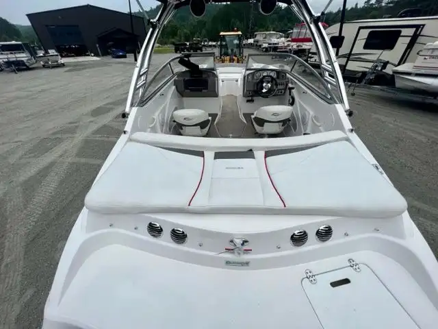 2010 19' RINKER MTX BOWRIDER WAKEBOARD BOAT in Powerboats & Motorboats in Peterborough - Image 10