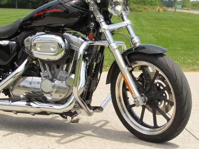 2013 Harley-Davidson Sportster XL883L Superlow in Street, Cruisers & Choppers in Leamington - Image 5