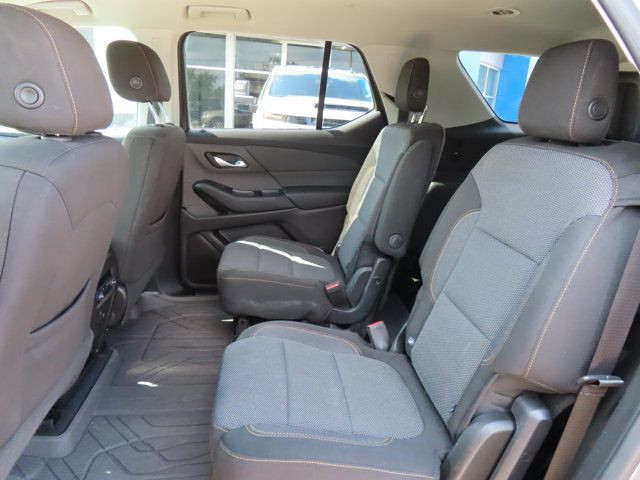 2018 Chevrolet Traverse LT Cloth 3.6L AWD in Cars & Trucks in Regina - Image 4