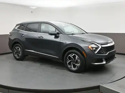 This 2023 Kia Sportage offers the perfect balance of comfort and technology, featuring Apple CarPlay...