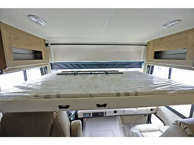 2020 Holiday Rambler Admiral 28A 2 extension Classe A 2020 in RVs & Motorhomes in Laval / North Shore - Image 23