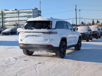 The New 2025 Jeep Grand Cherokee Limited blends refined luxury with confident capability. Finished i... (image 6)
