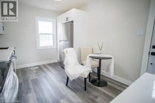 20 PARK Avenue E Brantford, Ontario in Long Term Rentals in Brantford - Image 9